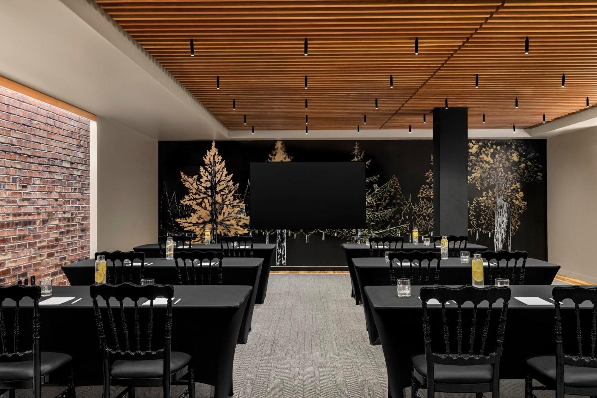 Kimpton Palladian Hotel By Ihg Сиатъл Екстериор снимка