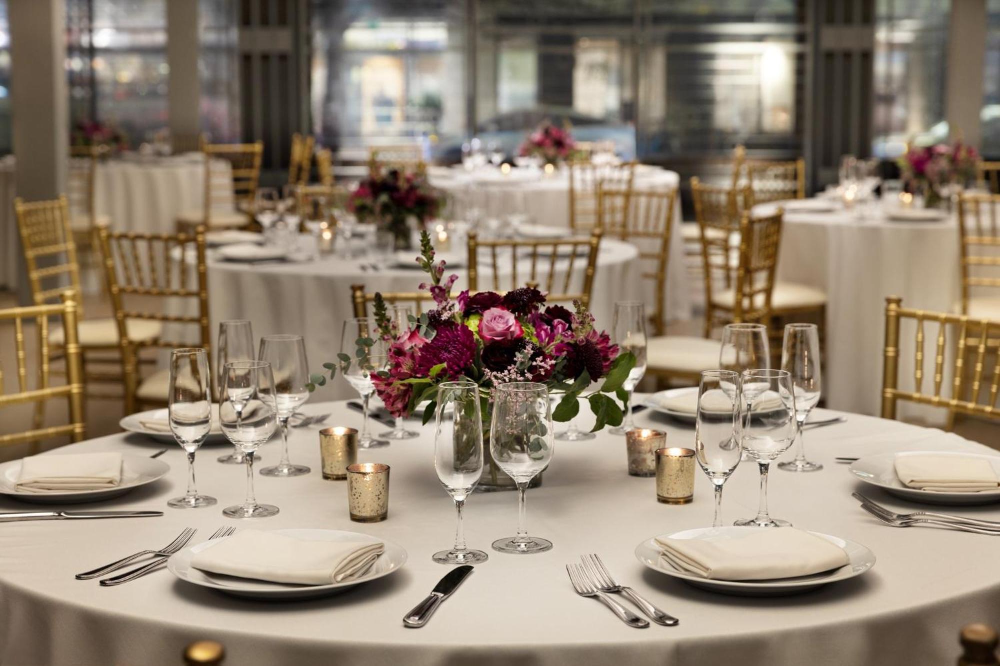 Kimpton Palladian Hotel By Ihg Сиатъл Екстериор снимка